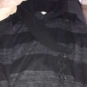 Guess sweater large